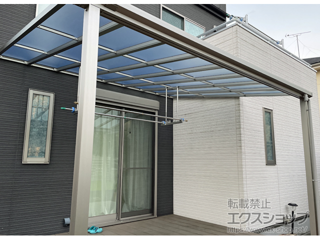 埼玉県南埼玉郡宮代町ののテラス屋根 ソラリア F型 テラスタイプ 単体 積雪〜20cm対応 施工例