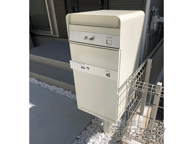 大阪府堺市のの機能門柱・ポスト 宅配ポスト ケイト （ポスト有/右開きタイプ） 施工例