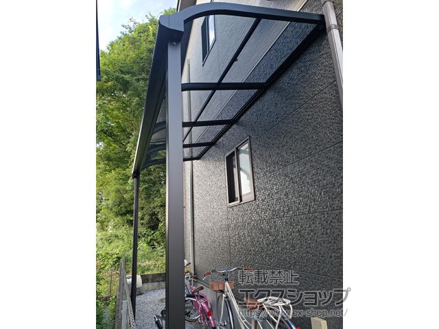 栃木県宇都宮市ののテラス屋根 ソラリア R型 テラスタイプ 単体 積雪〜20cm対応 施工例