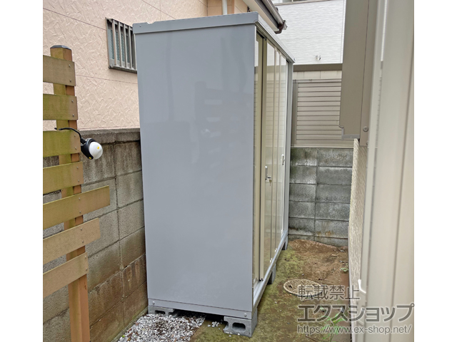 東京都江戸川区のの物置・屋外倉庫 シンプリー 一般型 1940×755×1903（MJX-197E-P） MJX-197E-P-FW 施工例