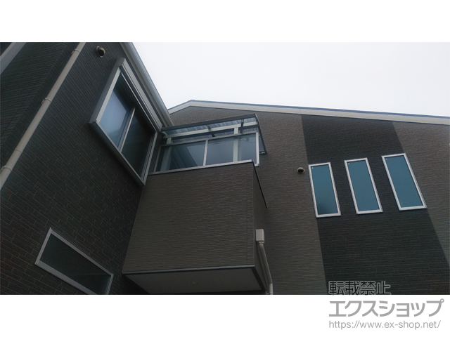 大阪府東大阪市ののバルコニー・ベランダ屋根 ソラリア R型 屋根タイプ 単体 積雪〜20cm対応 施工例