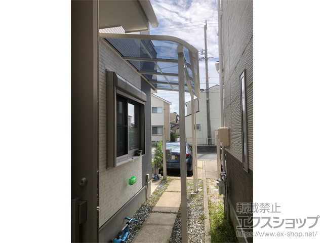 静岡県浜松市ののテラス屋根 ソラリア R型 テラスタイプ 単体 積雪〜20cm対応 施工例