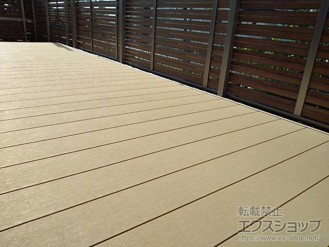 大阪府茨木市ののウッドデッキ リウッドデッキ 200 施工例