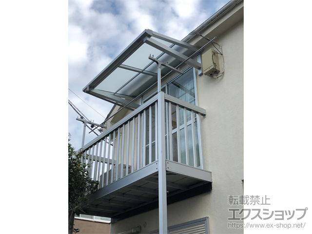 東京都北区ののバルコニー・ベランダ屋根 ソラリア F型 ルーフタイプ 単体積雪〜20cm対応 施工例