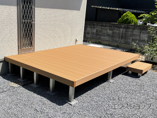 群馬県前橋市ののウッドデッキ リウッドデッキ 200+独立式 リウッドステップ2型 施工例