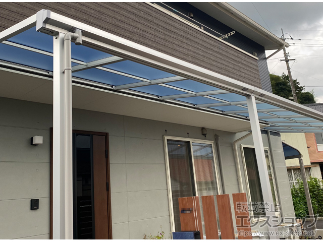 愛媛県喜多郡内子町ののテラス屋根 ソラリア F型 テラスタイプ 三連棟 積雪〜20cm対応 施工例