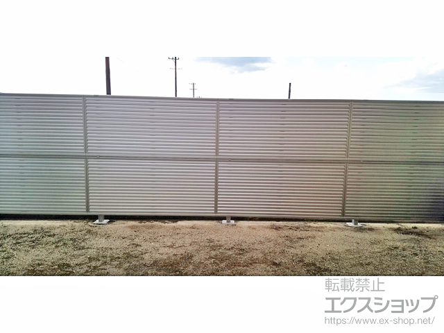 岐阜県各務原市ののフェンス・柵 ミエーネフェンス 目隠しルーバータイプ 2段支柱 自立建て用 施工例