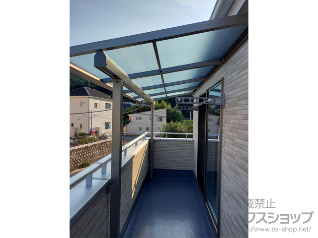 広島県安芸郡海田町ののバルコニー・ベランダ屋根 ソラリア F型 屋根タイプ 単体 積雪〜20cm対応 施工例