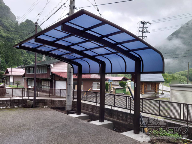 岐阜県高山市ののカーポート レイナキャップポートグラン50　積雪〜50cm対応 施工例