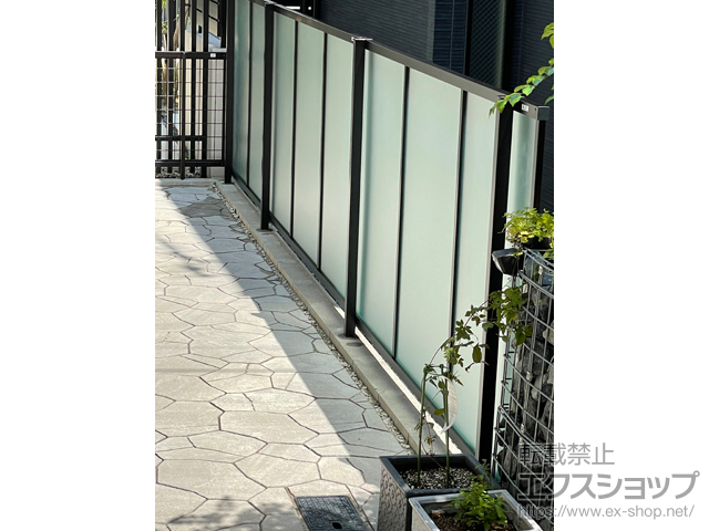 愛知県名古屋市ののフェンス・柵 フェンスAB YT1型 採光パネル フリーポールタイプ 施工例