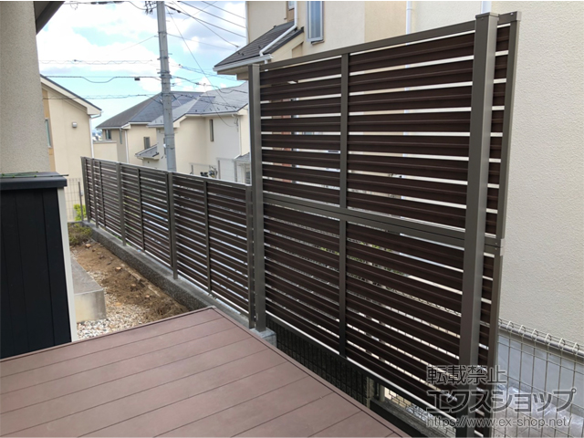 神奈川県川崎市ののフェンス・柵 モクハイフェンス 木調カラー フリーポールタイプ 施工例