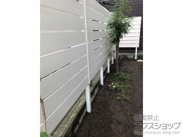 神奈川県平塚市ののフェンス・柵 プラド/one ジョイントあり仕様 高尺タイプ 8段 　すき間10mm 施工例