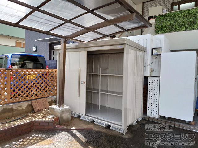 大阪府高槻市のの物置・屋外倉庫 Mr.ストックマンダンディ 一般型 結露減少型 2532×1222×2110 ND-Z2512-W 施工例