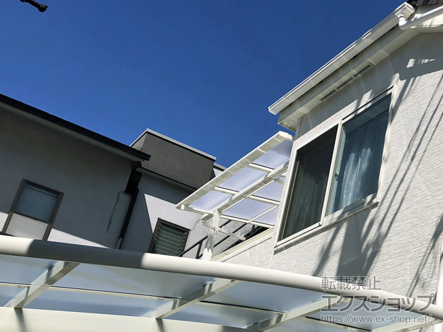 大阪府寝屋川市ののバルコニー・ベランダ屋根 スピーネ F型 屋根タイプ 単体 積雪〜20cm対応 施工例