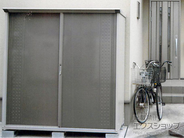 東京都江戸川区のの物置・屋外倉庫 グランプレステージジャンプ 1879×650×1900 GP-196A-F-CB 施工例