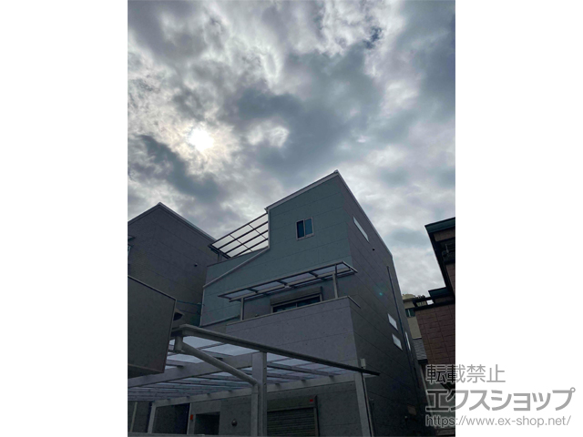 大阪府大阪市ののバルコニー・ベランダ屋根 スピーネ F型 屋根タイプ 単体 積雪〜20cm対応 施工例