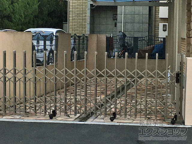 東京都江戸川区ののカーゲート トリップゲートII P型 ペットガード付き ノンレール 片開き 35S 施工例