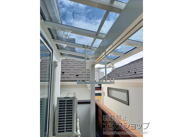 神奈川県横浜市ののバルコニー・ベランダ屋根 ソラリア F型 1500 屋根タイプ 単体 積雪〜50cm対応 施工例