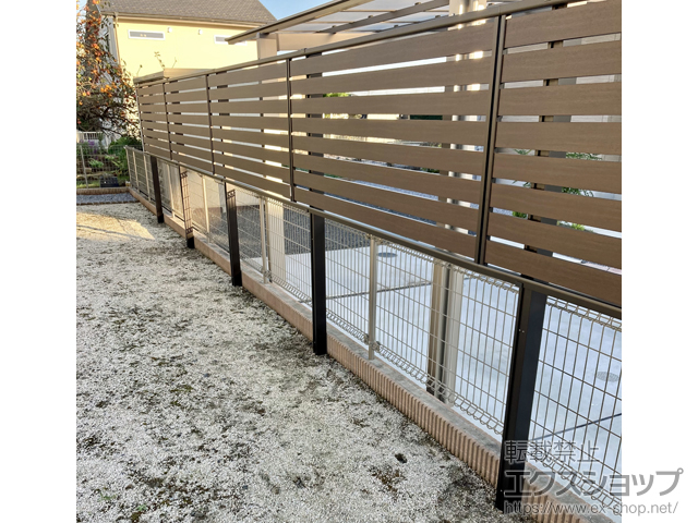 埼玉県羽生市ののフェンス・柵 モクアルフェンス 横板タイプ 2段支柱 自立建て用（パネル1段） 施工例