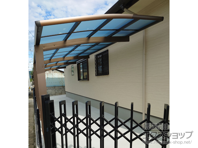 熊本県荒尾市ののカーポート レイナポートグラン 縦連棟　積雪〜20cm対応 施工例