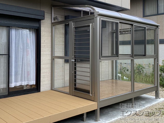 三重県鈴鹿市のLIXIL リクシル（トステム）のウッドデッキ レストステージ 幕板納まり 施工例