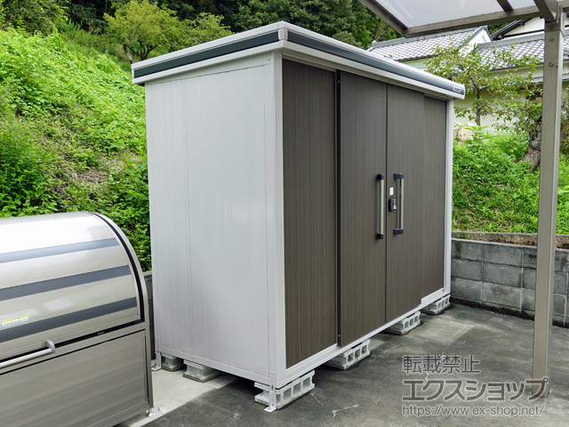 岡山県岡山市のの物置・屋外倉庫 エルモ 一般型 2920×1170×2121（LMD-2911） LMD-2911-DW 施工例