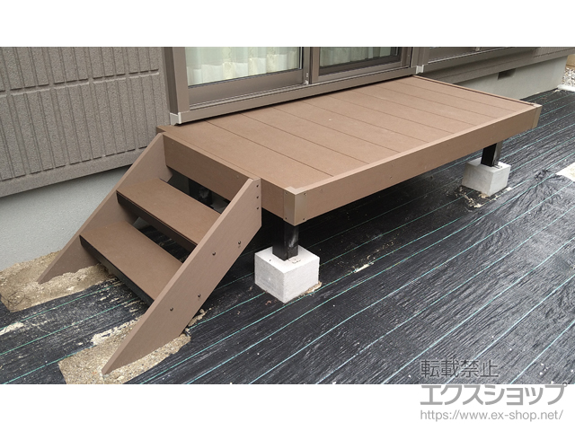 福岡県福岡市ののウッドデッキ マージウッドデッキ＋ステップSタイプ　（2段） 施工例