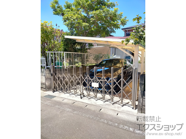 静岡県三島市ののカーゲート トリップゲートII 1型 シンプル ノンレール 片開き　36S 施工例