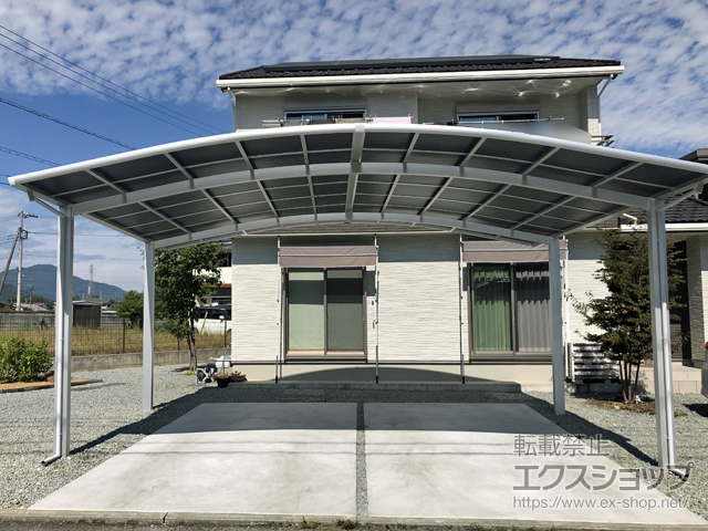 山梨県南アルプス市ののカーポート ネスカR (ラウンドスタイル) ワイド 積雪〜20cm対応 施工例
