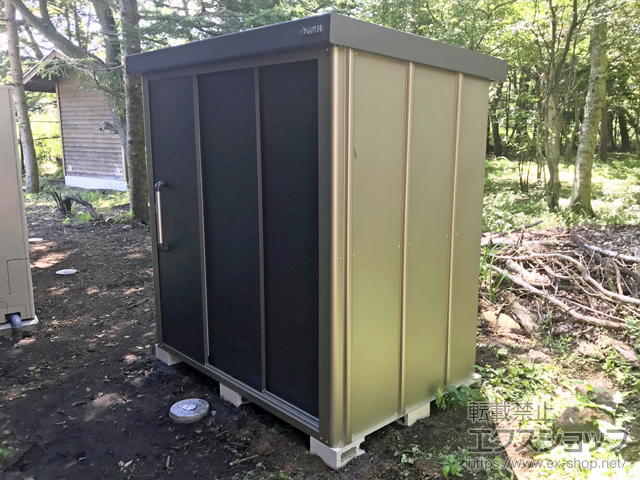 長野県北佐久郡軽井沢町のの物置・屋外倉庫 エスケーエイト SK8-70 一般型 1800×1200×1940 SK8-70-GK 施工例