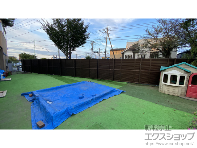 東京都小金井市ののフェンス・柵 ミエーネフェンス 目隠しルーバータイプ 2段支柱 自立建て用 施工例