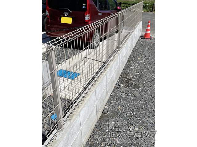 茨城県ひたちなか市ののフェンス・柵 イーネットフェンス 2F型 自由柱施工 施工例