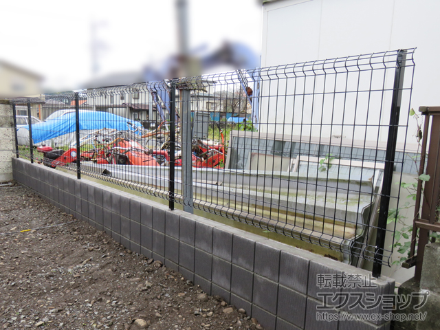 埼玉県秩父市ののフェンス・柵 イーネットフェンス 3F型 自由柱施工 施工例
