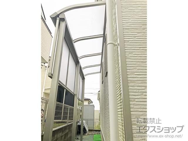 宮城県仙台市ののテラス屋根 プレシオステラスII R型 テラスタイプ 単体 積雪〜20cm対応＋前面パネル 施工例