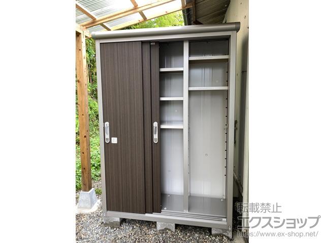 福岡県糟屋郡須惠町のの物置・屋外倉庫 エスモ 一般型 1350×520×1959 ESE-1305A-DW 施工例