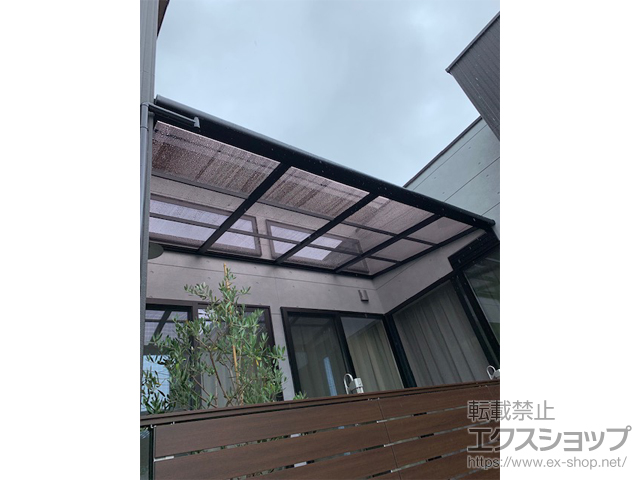 広島県広島市ののテラス屋根 スピーネ F型 テラスタイプ 単体 積雪〜20cm対応 *両袖納まり 施工例