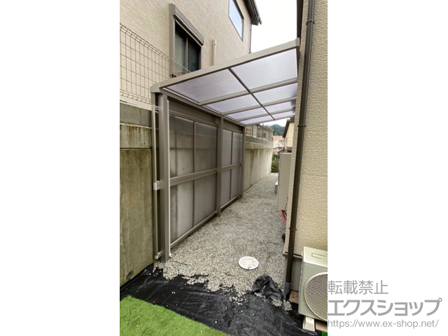 京都府亀岡市ののテラス屋根 ソラリア F型 テラスタイプ 単体 積雪〜20cm対応＋前面パネル 施工例