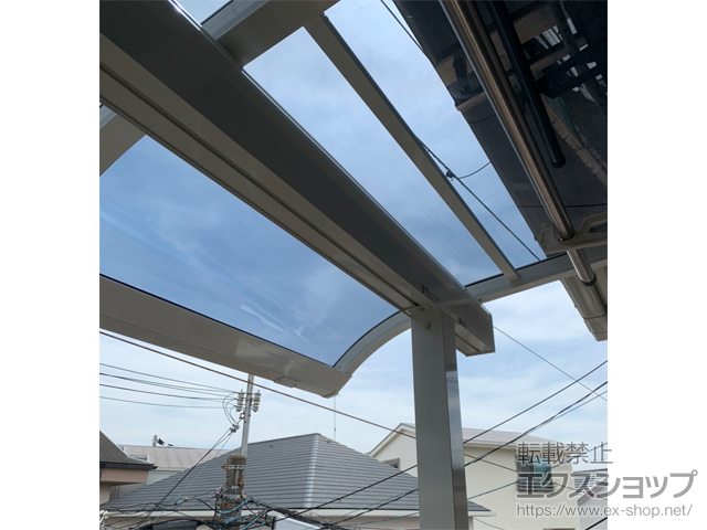 大阪府吹田市ののバルコニー・ベランダ屋根 ソラリア R型 屋根タイプ 単体 積雪〜20cm対応 施工例
