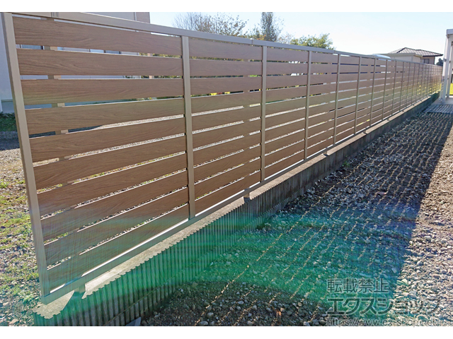 栃木県那須塩原市ののフェンス・柵 モクハイフェンス フリーポールタイプ 施工例