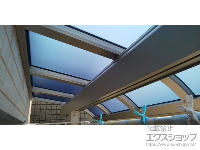 埼玉県朝霞市ののバルコニー・ベランダ屋根 プレシオステラスII R型 1500 屋根タイプ 単体 積雪〜50cm対応 施工例