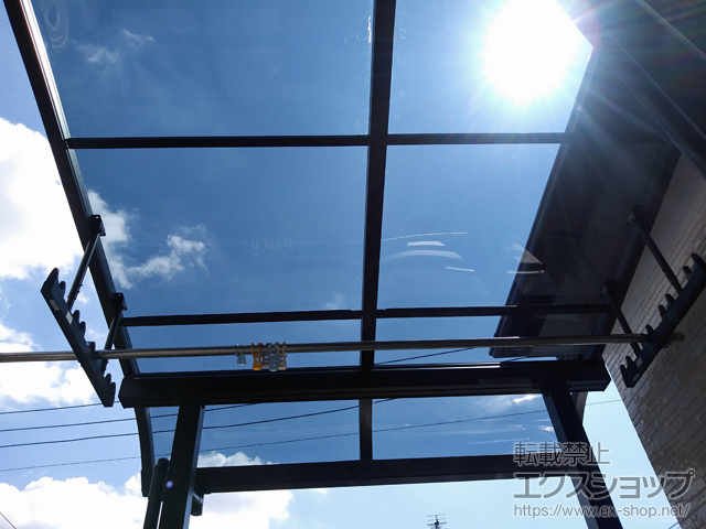 埼玉県鴻巣市ののバルコニー・ベランダ屋根 プレシオステラスII R型 屋根タイプ 単体 積雪〜20cm対応 施工例