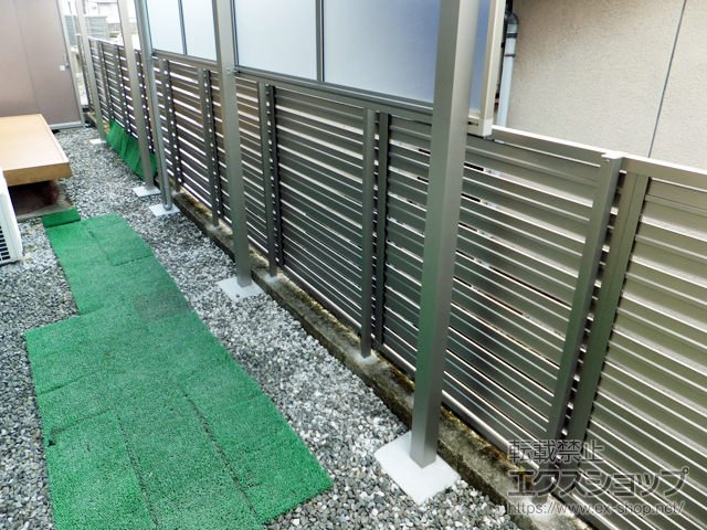 鹿児島県鹿児島市ののフェンス・柵 モクハイフェンス アルミ色タイプ フリーポールタイプ 施工例