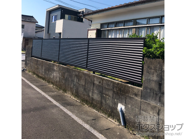 宮崎県宮崎市ののフェンス・柵 ミエーネフェンス 目隠しルーバータイプ　自由柱施工 施工例