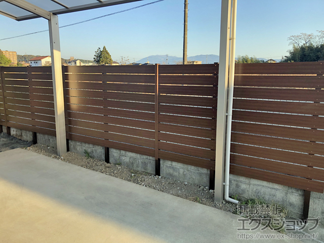 熊本県人吉市ののフェンス・柵 マイティウッドデコII 120サイズ 　隙間10mm H1600(板10段) 施工例