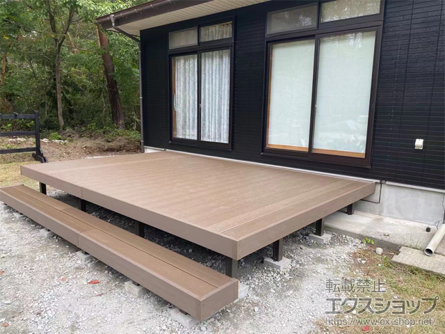 長野県北安曇郡白馬村ののウッドデッキ 樹ら楽ステージ 施工例