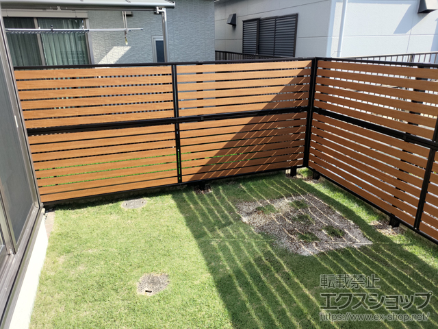 愛知県春日井市ののフェンス・柵 モクアルフェンス 横板タイプ 2段支柱 自立建て用 施工例