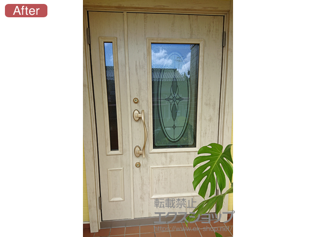 長野県北佐久郡立科町のLIXIL リクシル（トステム）の玄関ドア リシェント玄関ドア3 断熱K2仕様 親子仕様(ランマ無)R C15型 ※手動仕様 施工例