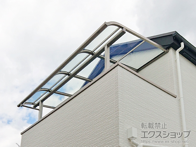 埼玉県さいたま市ののバルコニー・ベランダ屋根 スピーネ R型 屋根タイプ 単体 積雪〜20cm対応 施工例