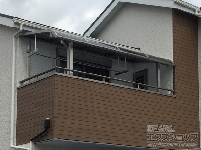 大阪府大東市ののバルコニー・ベランダ屋根 【1】プレシオステラスII R型 屋根タイプ 単体 積雪〜20cm対応 施工例