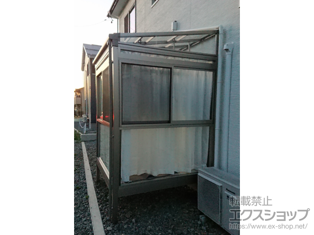 長野県須坂市ののテラス囲い・サンルーム サニージュ F型 床納まり ランマ付 積雪〜50cm対応 施工例